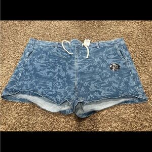 Torrid NWT palm tree denim shorts size 4X